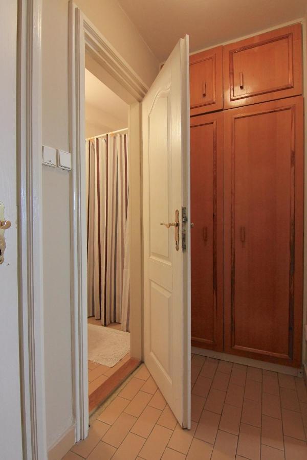Apartment Cosy Rustic 1 Bedroom In Mala Strana *